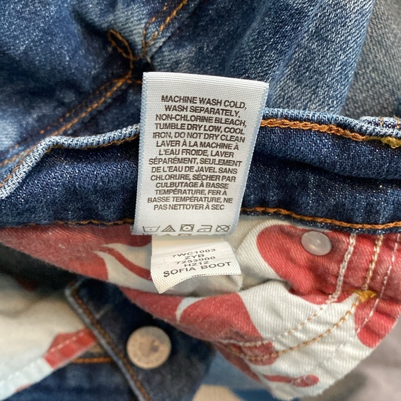 LUCKY BRAND Size 6/28 Distressed Denim Sofia Boot Cut Jeans NEW - Picture 9 of 9